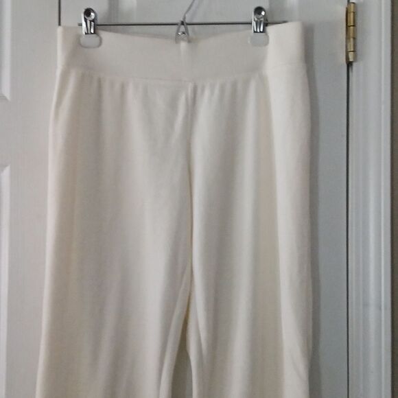 Tek Gear off white ultrasoft wide band relaxed pants Sz M NWOT - Picture 3 of 5